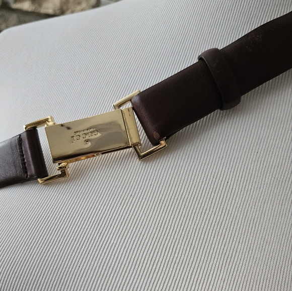 Last chance ! Authentic Gucci Gold buckle Black Leather Belt - Picture 6 of 6